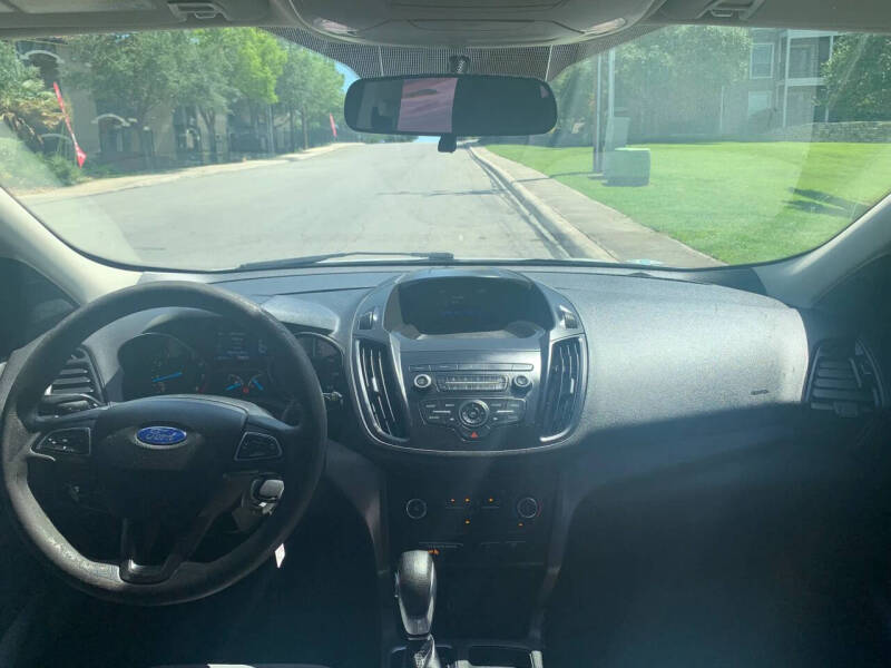 2019 Ford Escape S