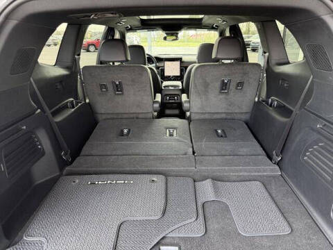 2024 GMC Acadia Denali