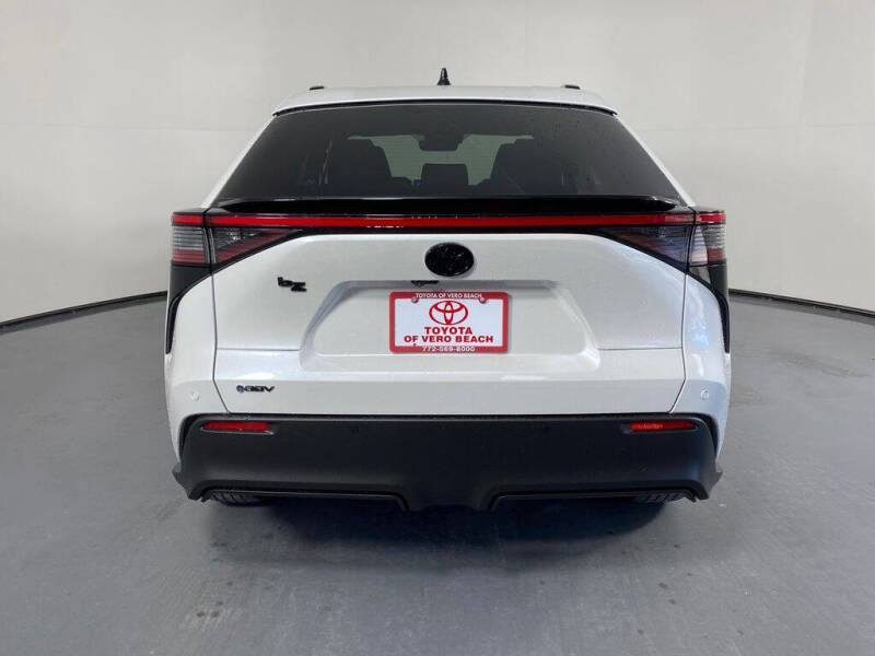2026 Toyota bZ XLE Plus