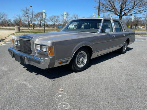 Lincoln Town Car For Sale in Hyattsville MD Royal Motors