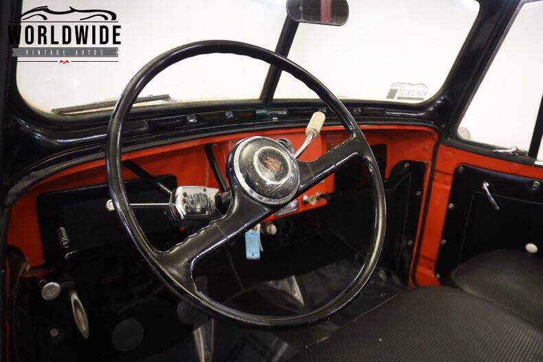 1950 Willys Jeepster