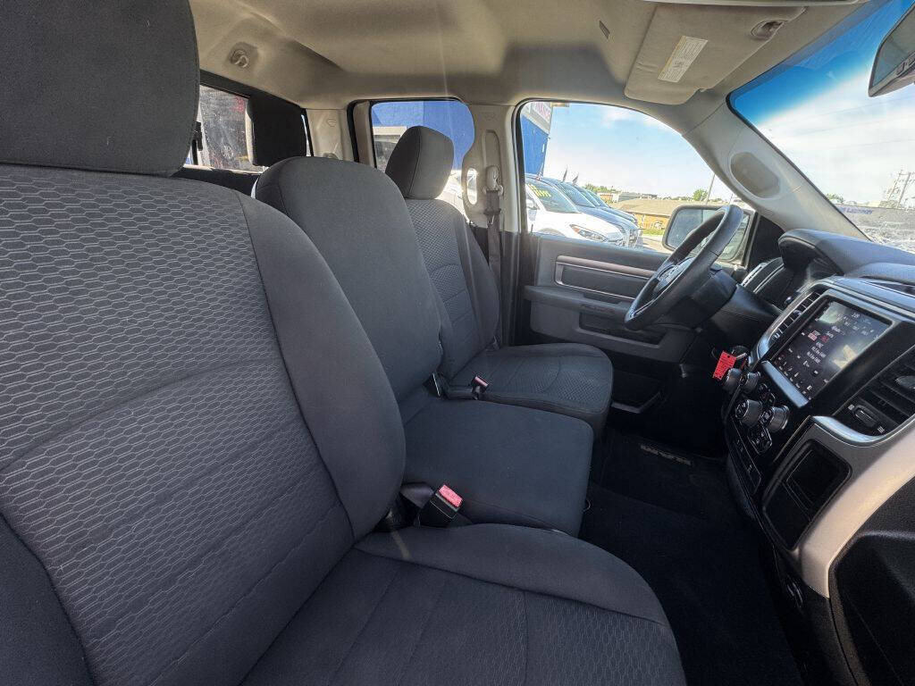 Gray 2019 Ram 1500 Classic Warlock 4x2 Warlock 4dr Quad Cab 6.3 ft. SB Pickup 26