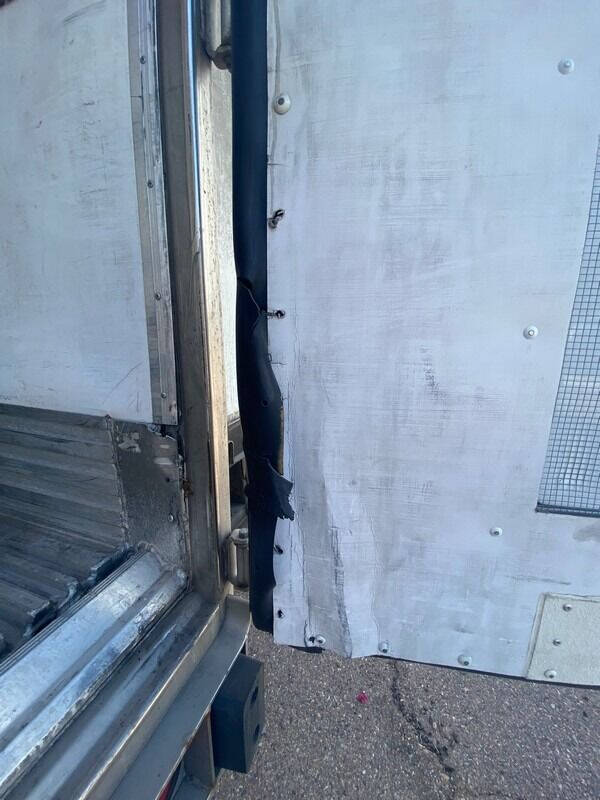 2016 Utility 53' T/A Reefer  w/ Carrier