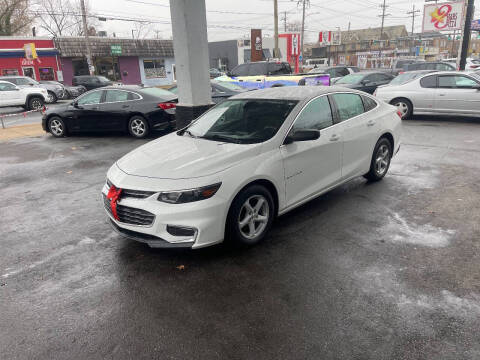 2018 Chevrolet Malibu for sale at Glacier Auto Sales in Wilmington DE