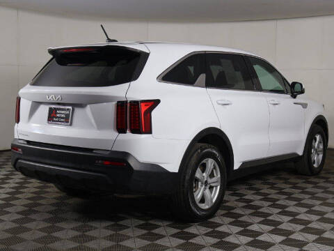 2023 Kia Sorento LX