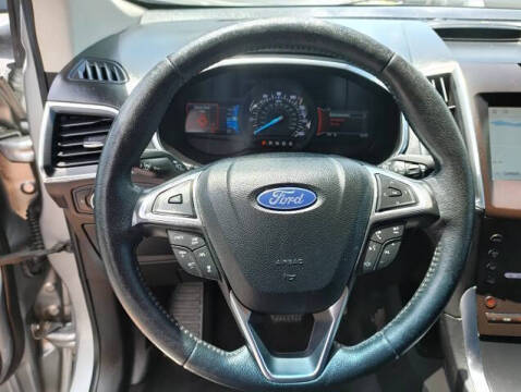 2020 Ford Edge Titanium
