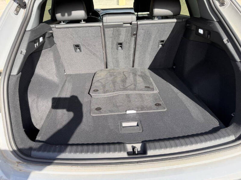 2023 Audi Q4 e-tron quattro Premium Plus 50