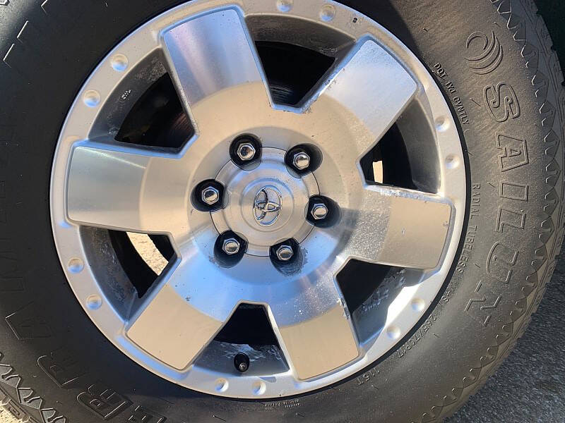 2007 Toyota FJ Cruiser Base's photo