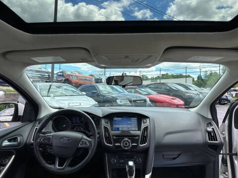 2017 Ford Focus Titanium