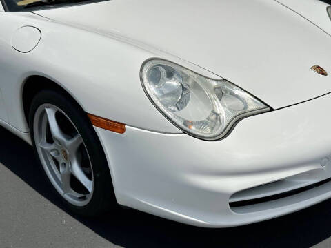 2004 Porsche 911 Carrera