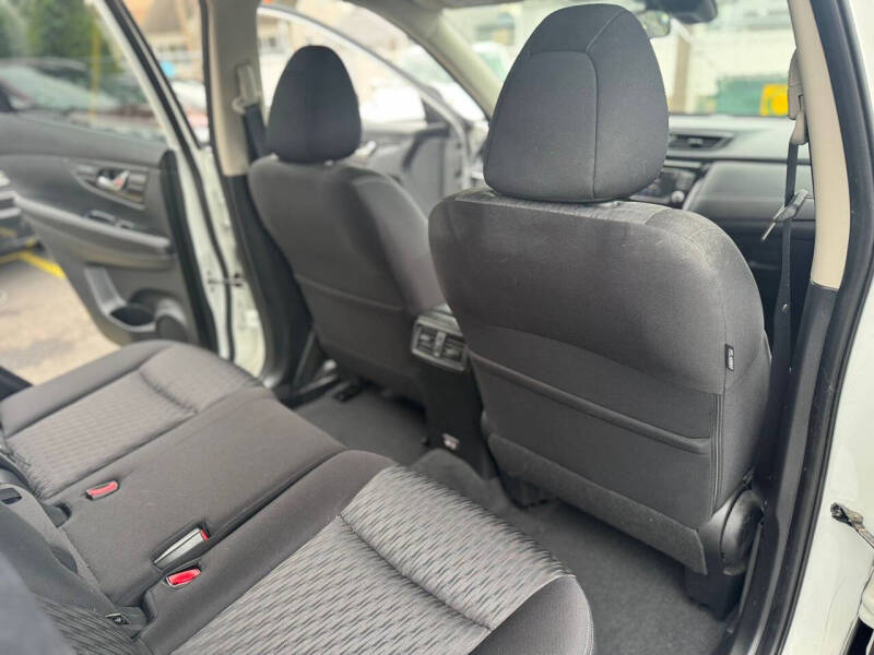 2020 Nissan Rogue SV