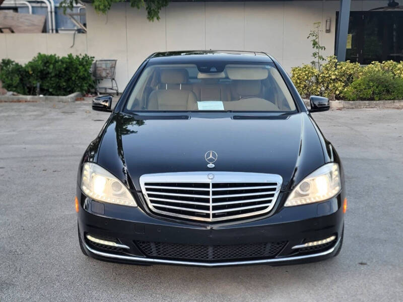2011 Mercedes-Benz S-Class S 550 4MATIC