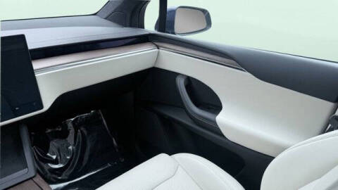 2023 Tesla Model X Standard Range