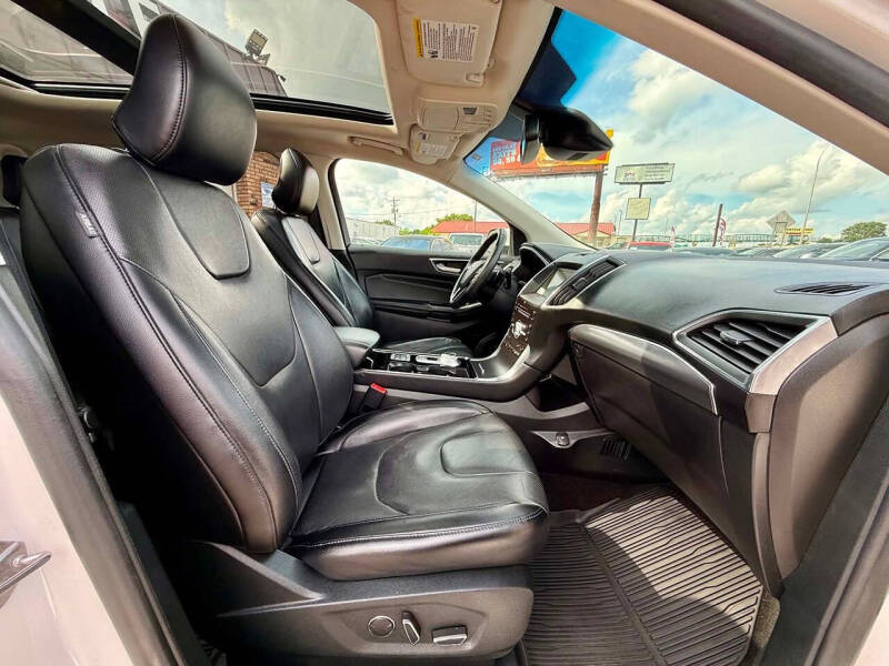 2019 Ford Edge Titanium