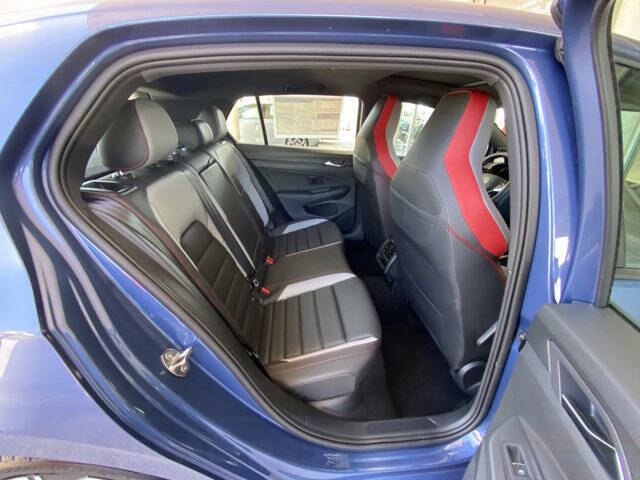 2025 Volkswagen Golf GTI SE