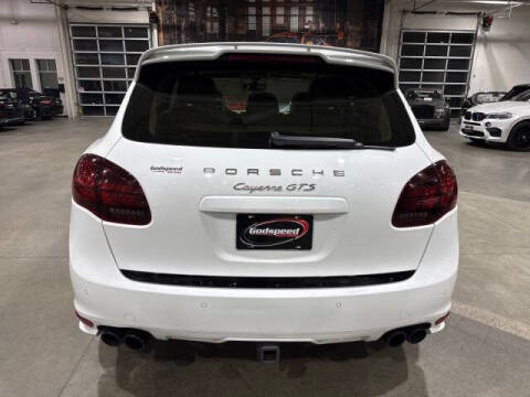 2013 Porsche Cayenne GTS