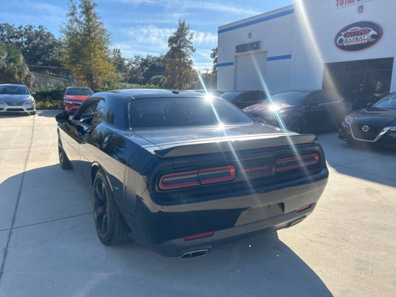 2015 Dodge Challenger SXT
