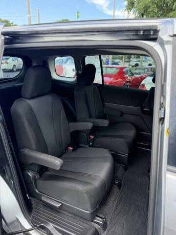 2014 Mazda MAZDA5 Sport