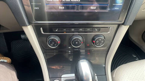 2019 Volkswagen Golf