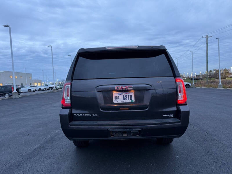 2017 GMC Yukon XL SLE