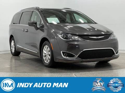 2019 Chrysler Pacifica for sale at INDY AUTO MAN in Indianapolis IN
