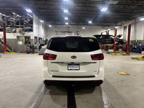 2021 Kia Sedona LX