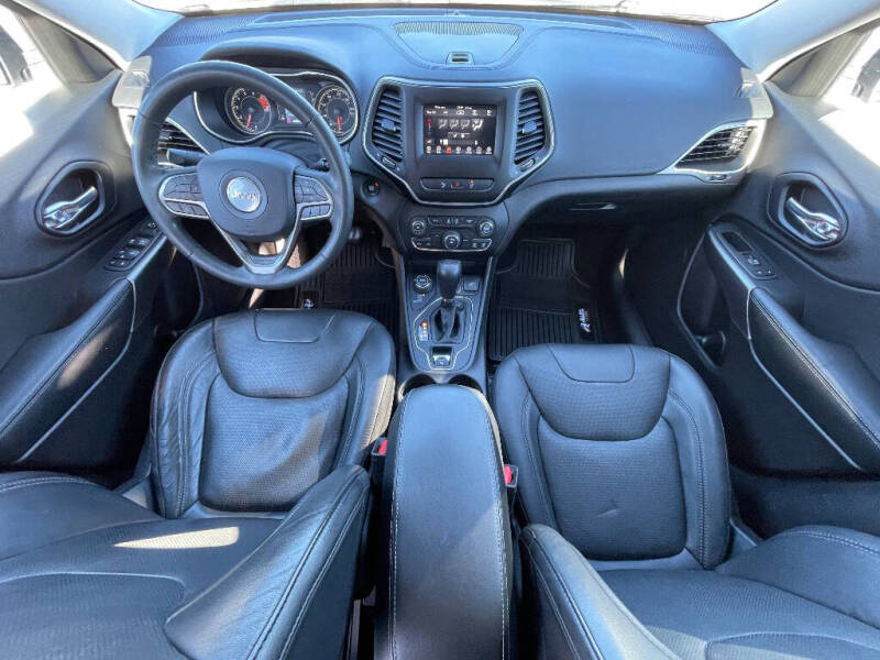 2021 Jeep Cherokee Latitude Lux