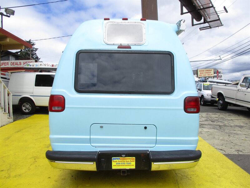2000 Dodge Ram Van 3500