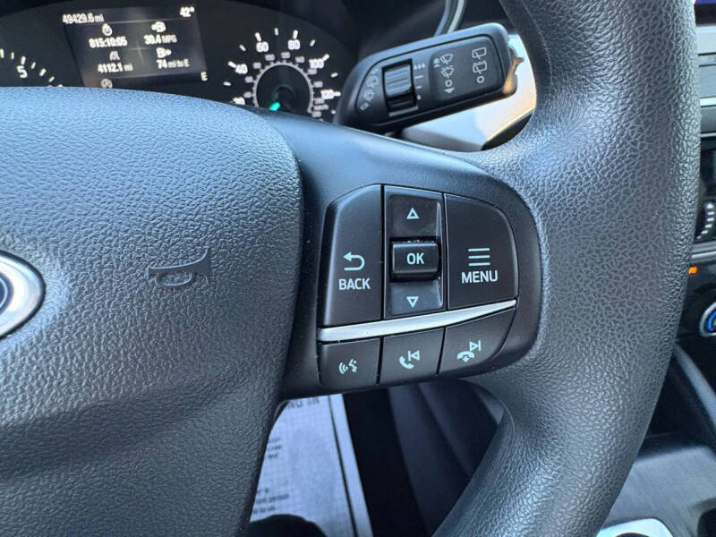 2022 Ford Escape SE
