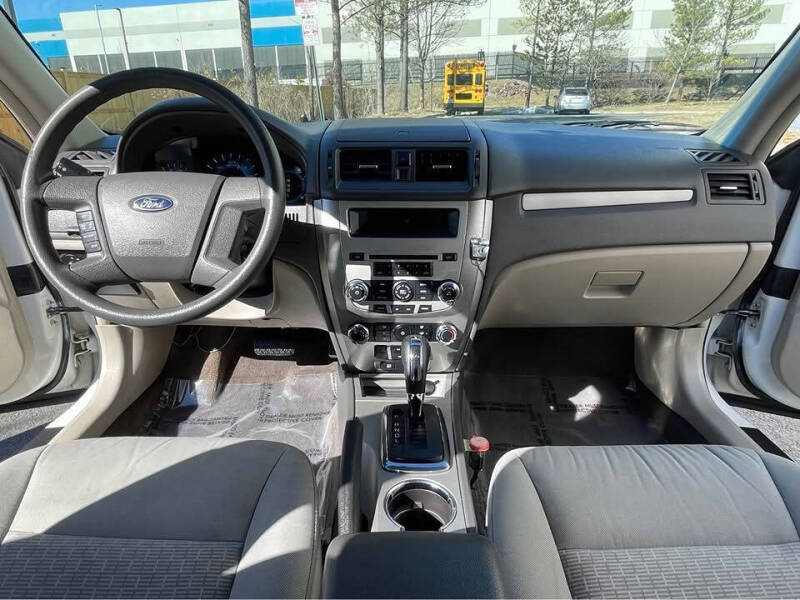 2012 Ford Fusion S