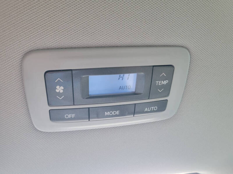 2015 Toyota Sienna XLE 8-Passenger