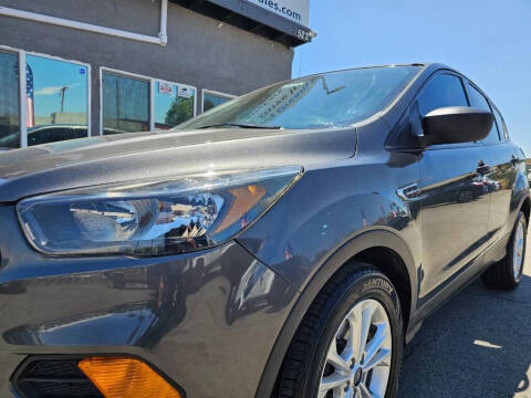 2019 Ford Escape S
