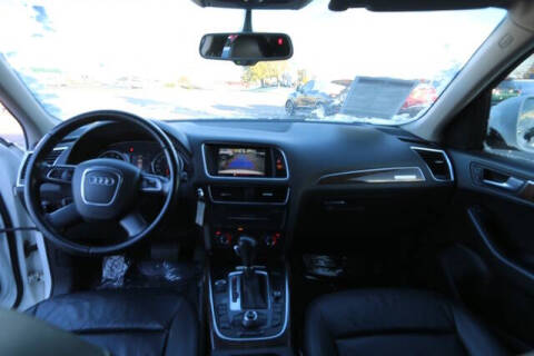 2011 Audi Q5 2.0T quattro Premium Plus