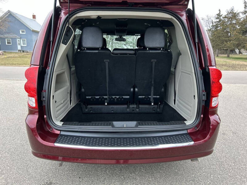 2020 Dodge Grand Caravan SXT photo 24