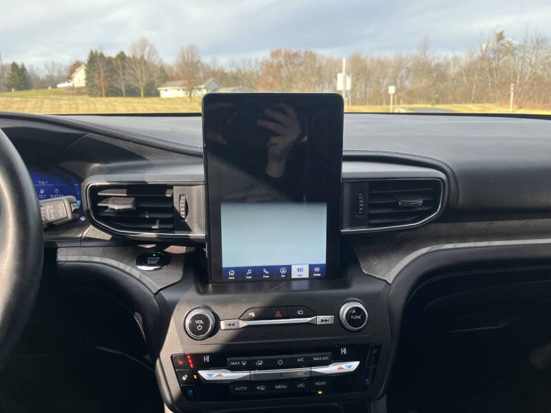 2020 Ford Explorer Platinum