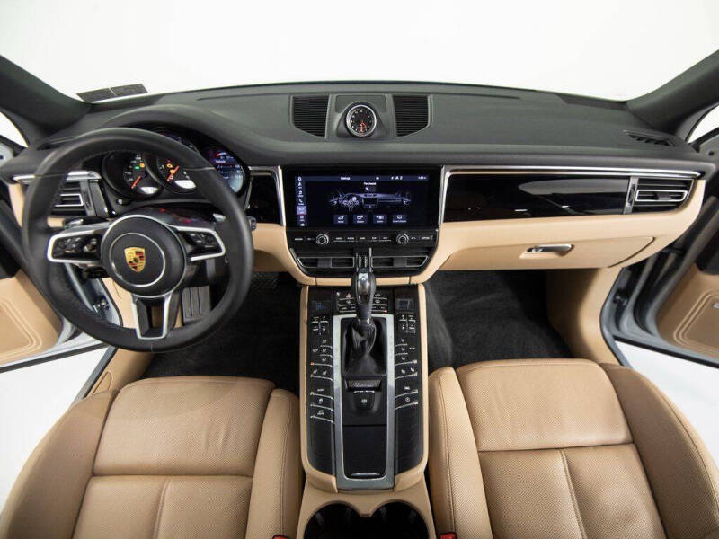2021 Porsche Macan