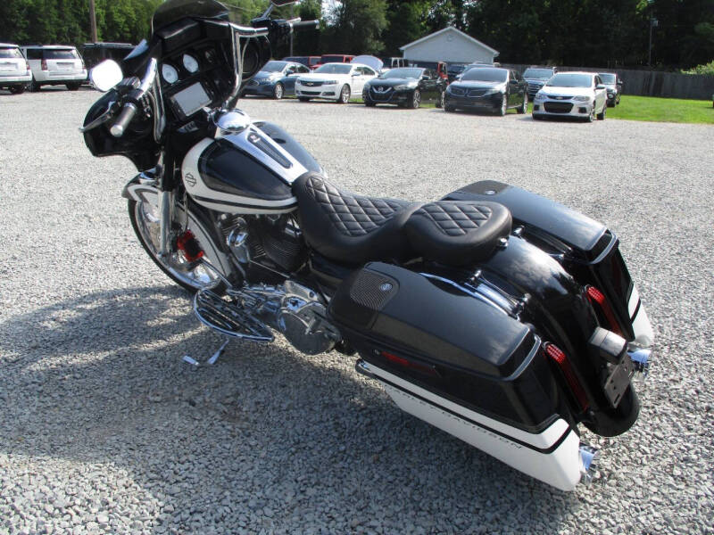 2017 Harley-Davidson Street Glide Special