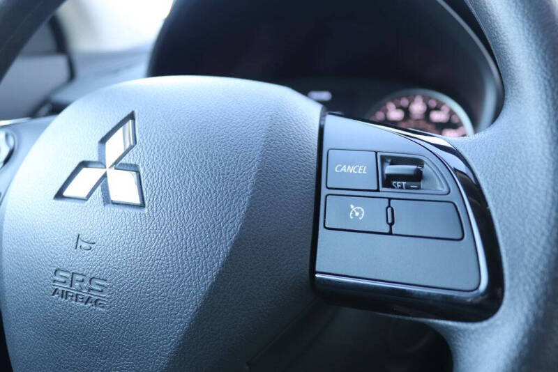 2025 Mitsubishi Eclipse Cross LE
