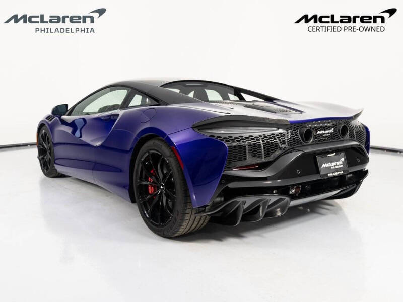 2023 McLaren Artura