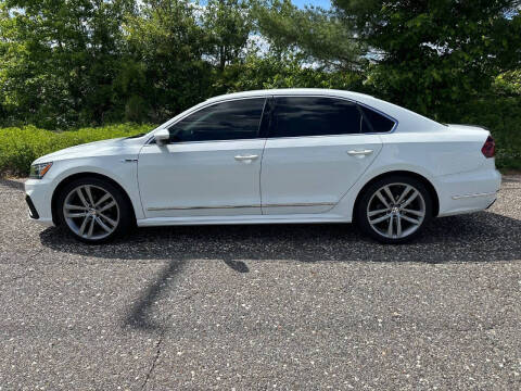2017 Volkswagen Passat 1.8T R-Line