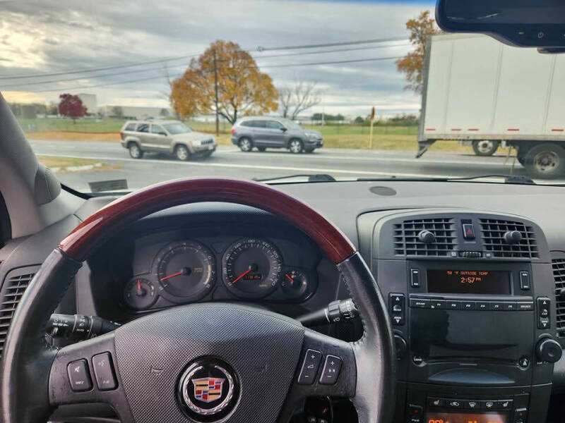 2004 Cadillac SRX Base - Photo 11