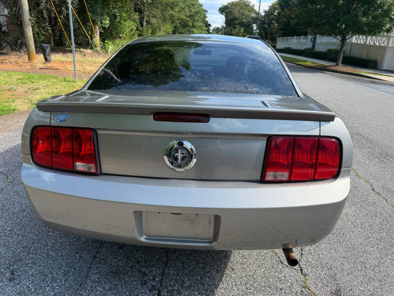 2008 Ford Mustang V6 Deluxe