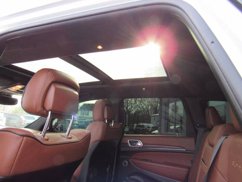 2020 Jeep Grand Cherokee Summit