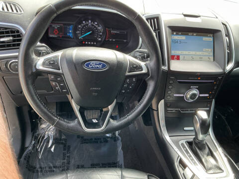 2018 Ford Edge Titanium