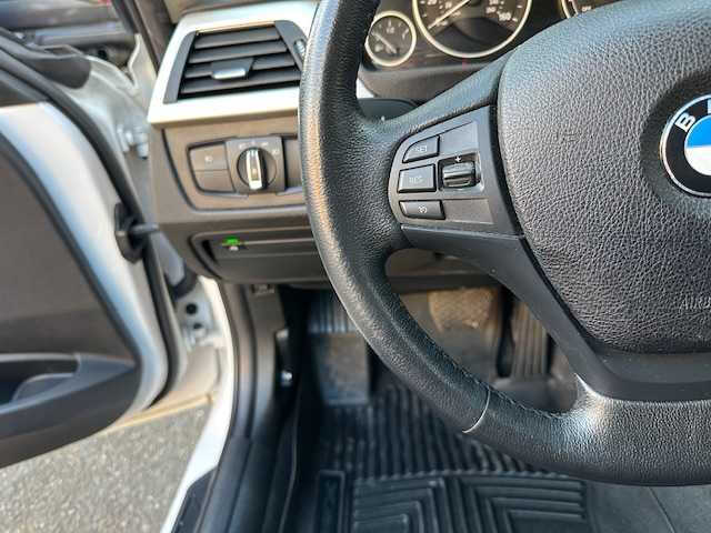 2018 BMW 3 Series 320i xDrive