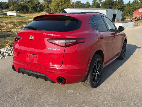 2022 Alfa Romeo Stelvio Veloce