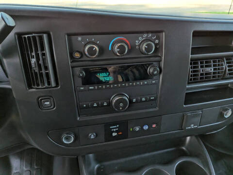 2023 Chevrolet Express 2500