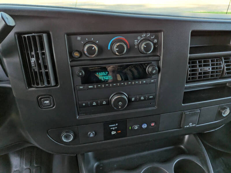 2023 Chevrolet Express 2500