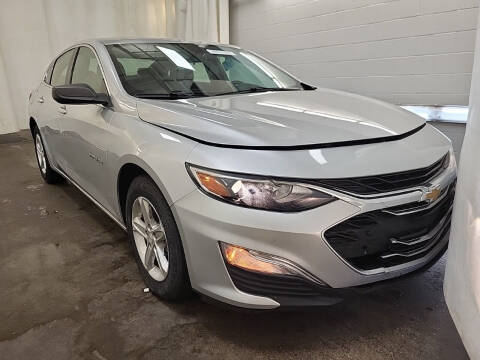 2020 Chevrolet Malibu for sale at ROADSTAR MOTORS in Liberty Township OH