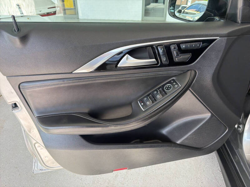 2019 Infiniti QX30 Luxe
